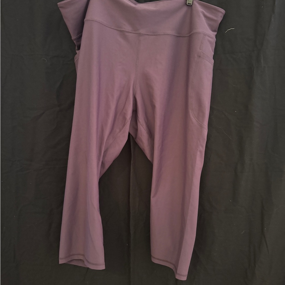 Old Navy Active High-Rise Leggings in Dark Purple